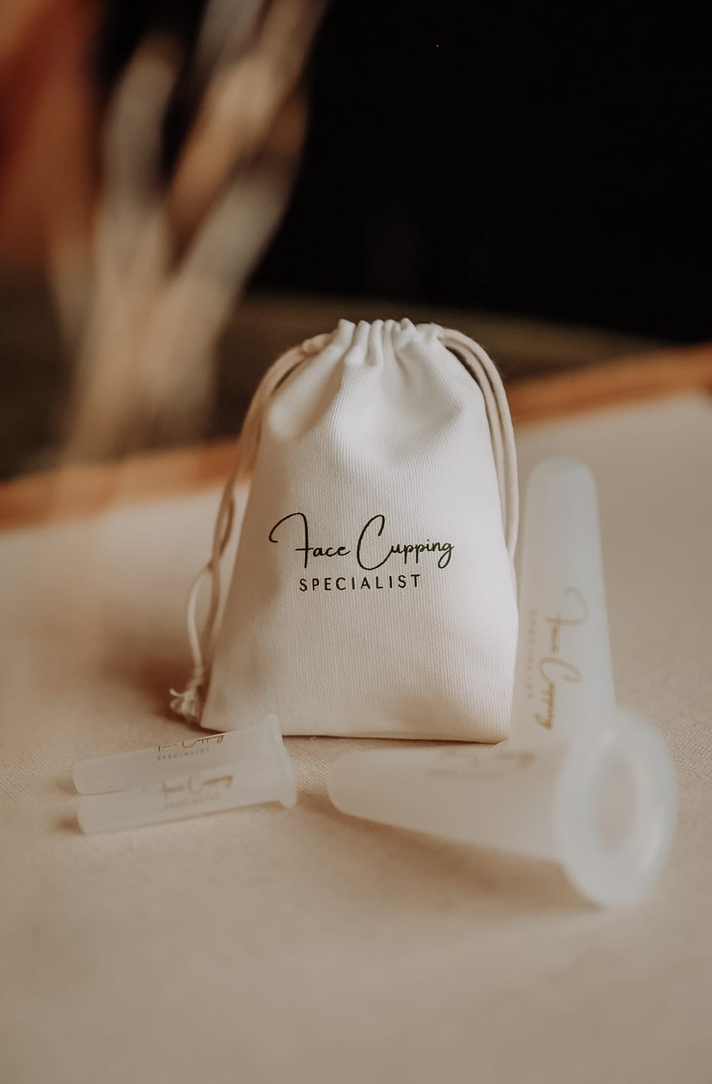 De Face Cupping Set. Face Cups met het katoene opbergzakje.